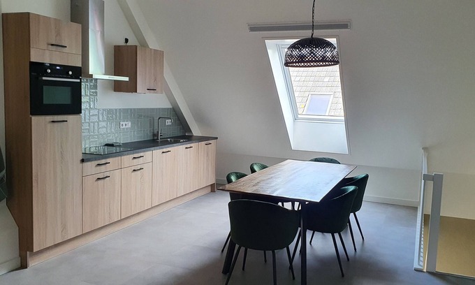 Leidschendam Appartement | Lodging 4: Spacious and luxurious 4 to 6 person apartment.