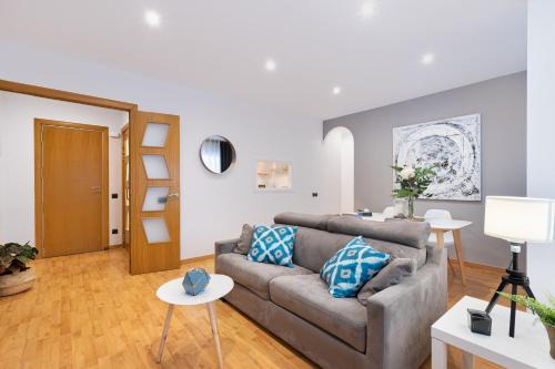 el Camp d'en Grassot i Gracia Nova Appartement | Lodging Apartments Villa de Gracia 2 bedroom cozy apartment