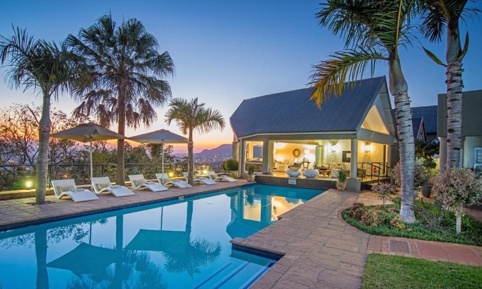 Nelspruit Maison | Loerie's Call Guesthouse