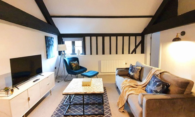 Bishop's Stortford Appartement | Luxury2 Bedroom all en-suite Apartment with Mezzanine Floor in the heart of Bishops Stortford clo...