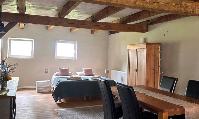 Wardow Appartement | Loft-Studio-Salle de bain privée séparée-Vue sur la cour