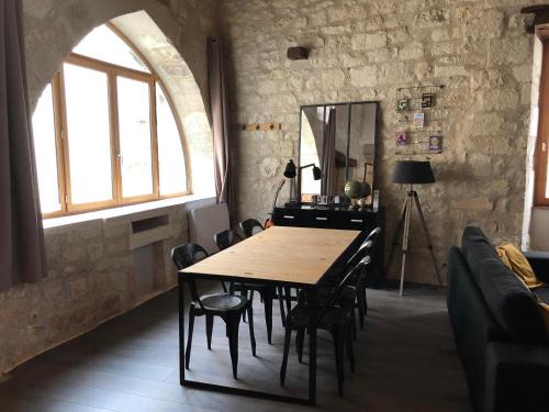 Montcuq Maison | Loft de charme centre de Montcuq