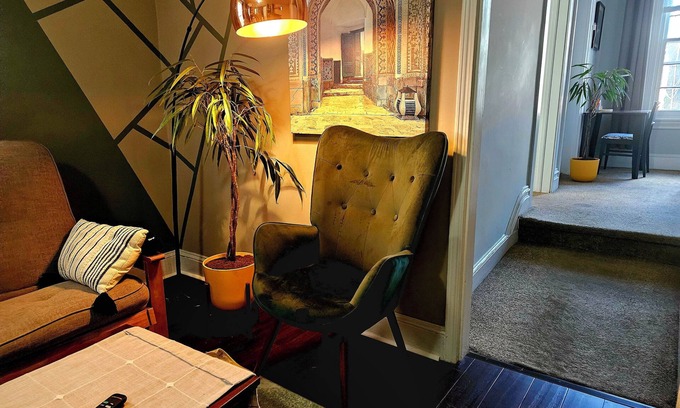 Pottstown Appartement | Loft Downtown Pottstown, King Bed w/Free Parking & Central AC & WiFi