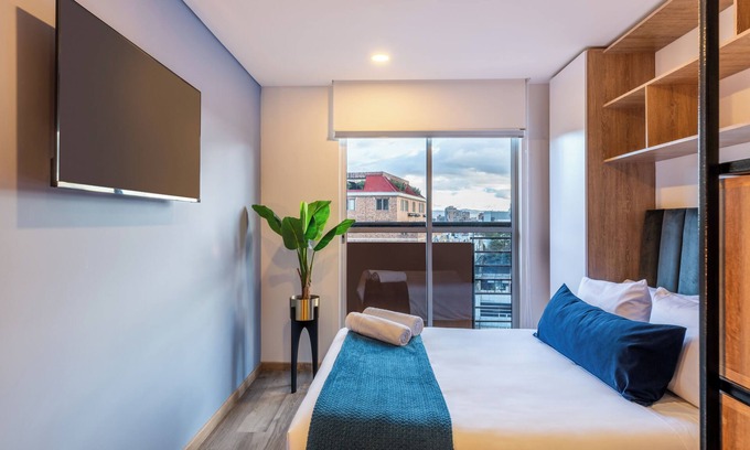 Zona Rosa Appartement | Loft in 85 st w/ Fast Wi-fi, Great Location & View