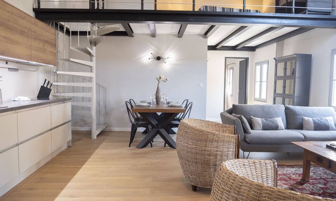 L'Isle-sur-la-Sorgue Appartement | Loft in the heart of the historic center of Isle sur la Sorgue