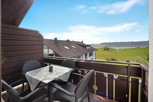 Oy-Mittelberg Appartement | Loft mit Seeblick und Innenpool