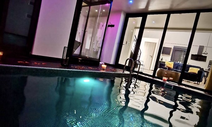 Kerprich-aux-Bois Maison | Loftconcept57. Maison-SPA privé avec vue sur l'étang du stock.