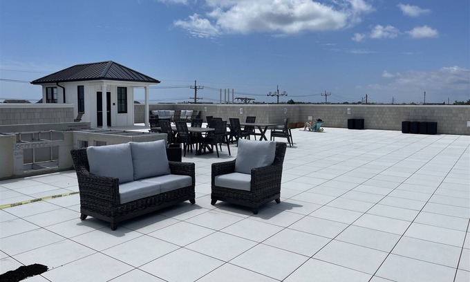 Bay Head Maison | LOFTS1 - The new luxury Point Beach Lofts - 3BR 2 bath on PPBch/Bay Head Border!