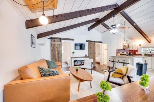 Center Conway Maison | Lofty Dreams Cabin By Conway Lake and Saco River!