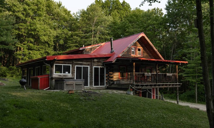 Bladensburg Cabine | Log Cabin Lodge avec piscine intérieure peut accueillir jusqu'à 16