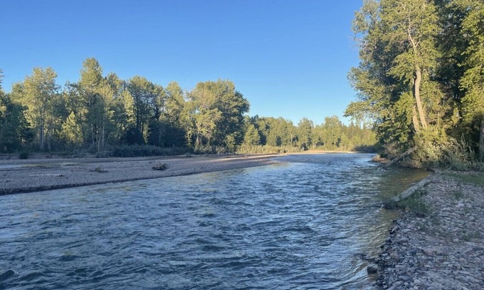 Lincoln Maison | Log Home on the Blackfoot River