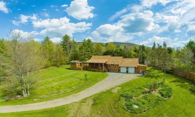 Maplecrest Maison | Log Home w Mountain Views Near Windham & Hunter Ski Resorts