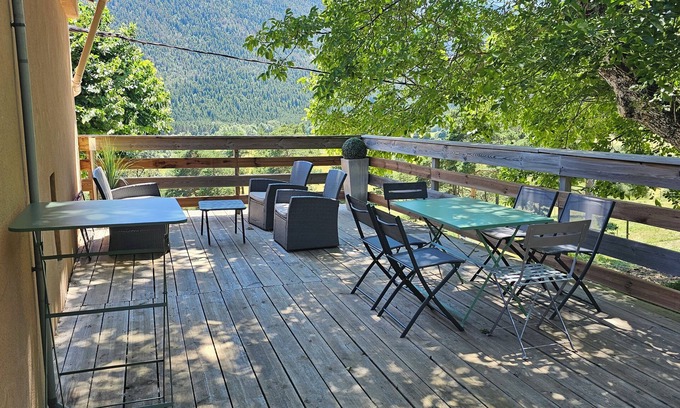 Seranon Maison | Logement 4 Haras de Séranon Accès Piscine Intérieure