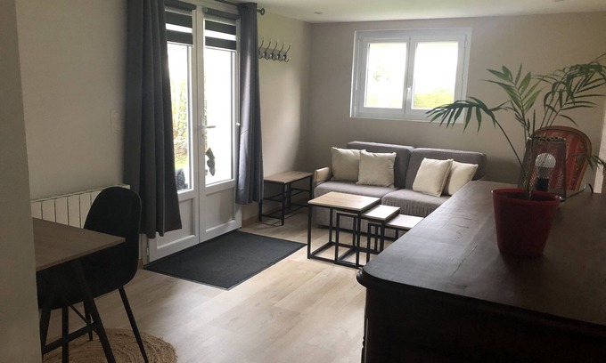 Moyaux Appartement | Gite l'Audacieux avec jardin privatif au RDC d'une maison à 5 minutes de Cerza