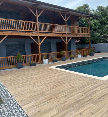 Cayenne Appartement | Logement avec piscine a 50 metre de la mer