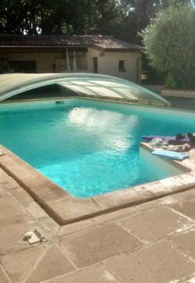 Coufouleux Maison | logement avec piscine cuisine extérieure, chambre salle de bain