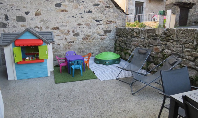 Soulages-Bonneval Appartement | Logement cosy à 5 minutes de Laguiole