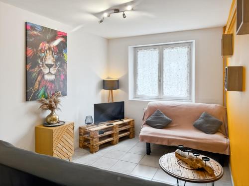 Jussac Maison | Logement de 40m2 de plein pieds dans une maison avec parking et terrasse