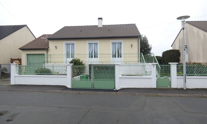 Arnage Maison | Logement entier près du circuit