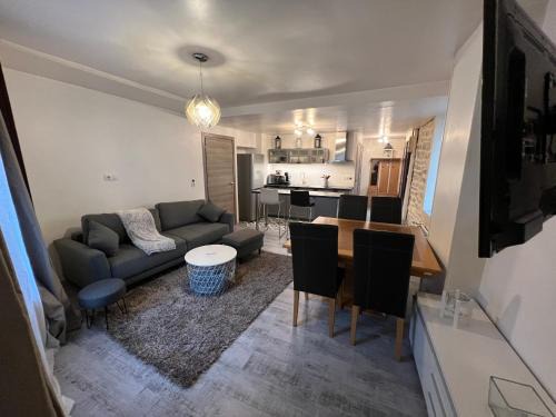 Champagnole Appartement | Logement entier : Superbe appartement centre ville