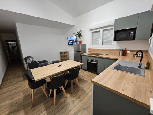 Pagny-sur-Meuse Appartement | Logement neuf Parking privé Direct RN4 Netflix