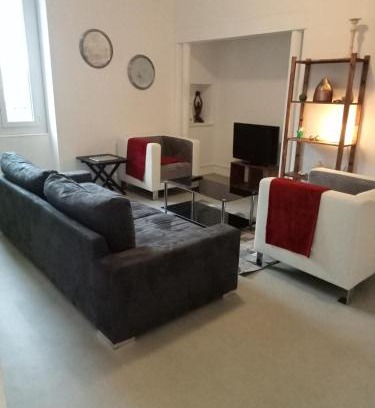 Montceau-les-Mines Appartement | Logement spacieux et lumineux