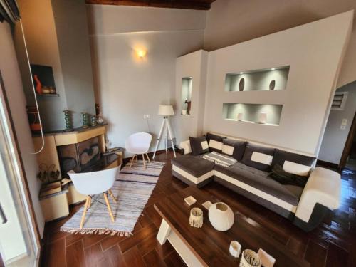 Longos Maison | LoGGOS VILLA