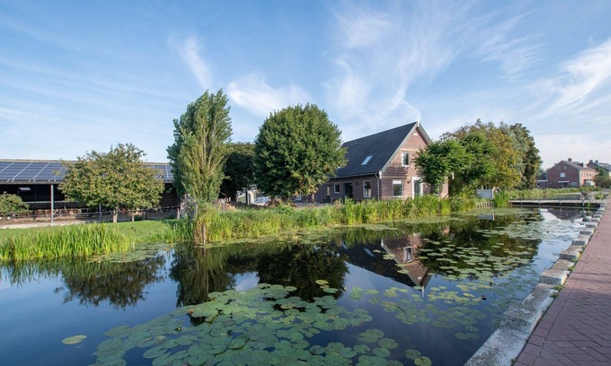 Leidschendam Appartement | Logies 7: Spacious 2-person apartment.