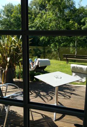 Velluire Hôtel | Logis Auberge De La Riviere