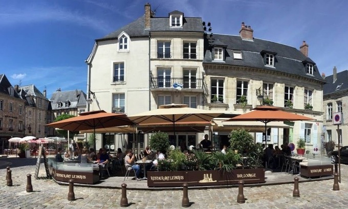 Laon Lit Et Petit-Déjeuner | Logis du Parvis