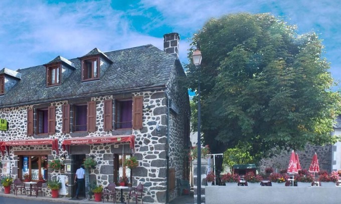 Saint-Martin-sous-Vigouroux Hôtel | Logis Hotel de la Poste