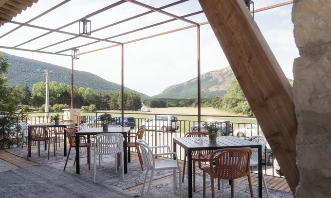 Seranon Hôtel | Logis Hôtel de l'Artuby