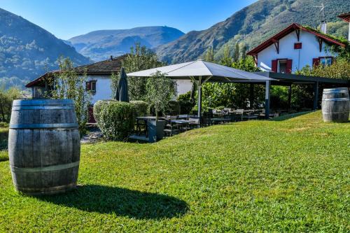 Itxassou Hôtel | Logis Hôtel du Chêne