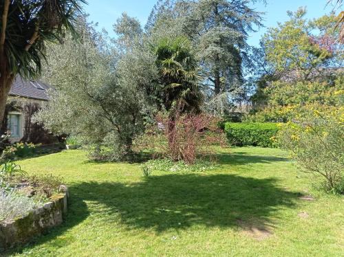 Quettehou Hôtel | Logis Hôtel La Demeure du Perron