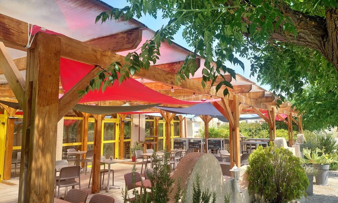 Bram Hôtel | Logis Hôtel le Clos Saint-Loup