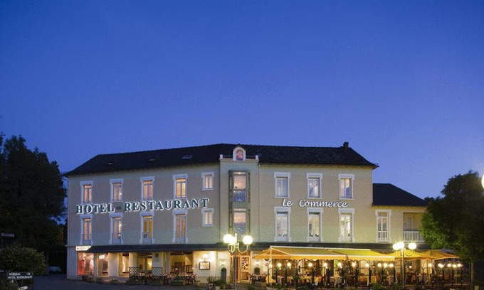 Rieupeyroux Hôtel | Logis Hôtel-Restaurant Le Commerce