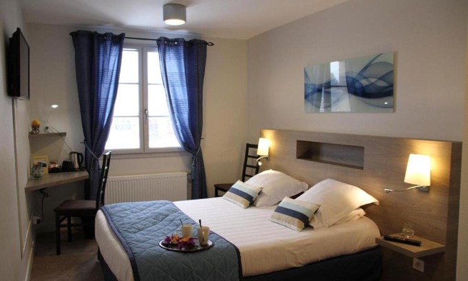 Cayres Hôtel | Logis Hotel Restaurant La Croisée des Chemins
