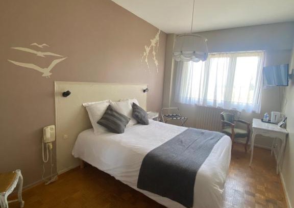 Silly-sur-Nied Hôtel | Logis L'Auberge du Gros