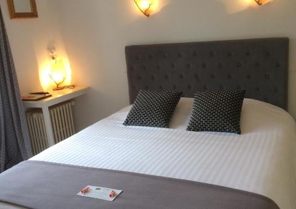 Buzancais Hôtel | Logis L'hermitage