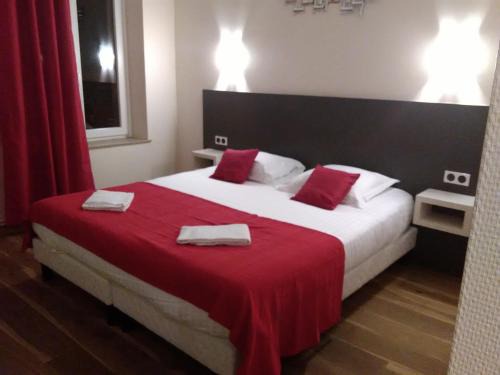 Euville Hôtel | Logis Le Provençal