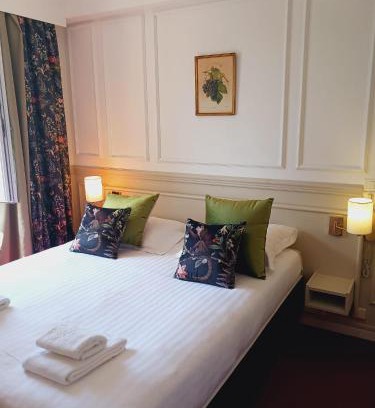 Saint-Vallier-de-Thiey Hôtel | Logis Le Relais Imperial