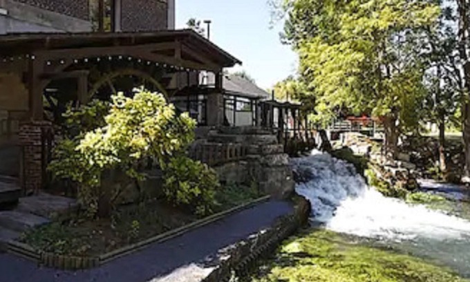 Saint-Omer-en-Chaussee Hôtel | LOGIS Moulin des Forges
