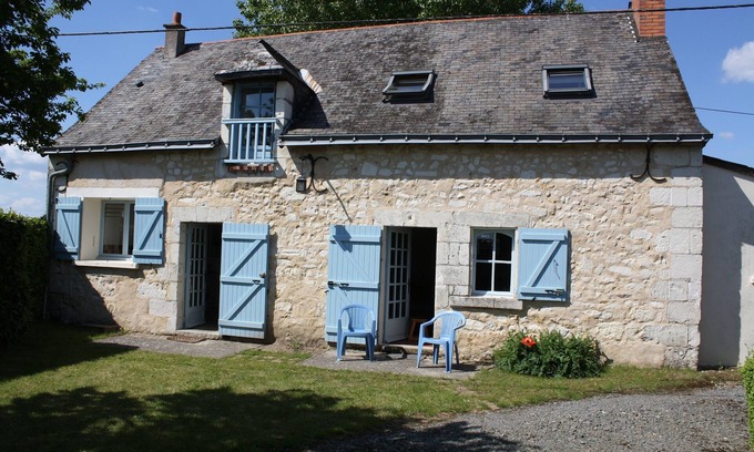 Vernoil-le-Fourrier Cottage | Vallée de la Loire chalet près de Saumur, paisible mais proche des commodités du village.