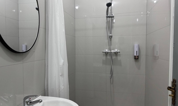 Tottenham Maison | LONDON ROOMS