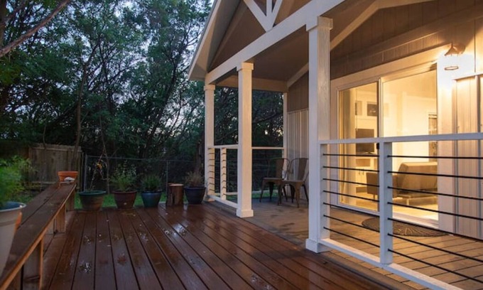 West Oak Hill Maison | Lone Star Cottage - 15 minutes to downtown