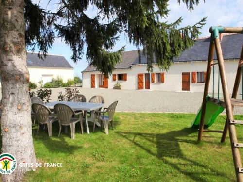 Saint-Laurent-de-Lin Maison | Longère authentique avec jardin privé, près des Châteaux de la Loire, idéale pour familles et nature - FR-1-381-501