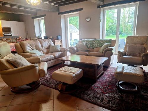 Servon-sur-Vilaine Maison | Longère avec jacuzzi et jardin à 10 min de Rennes