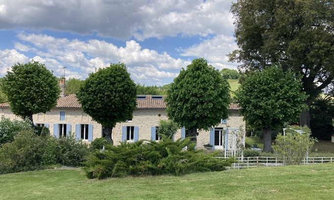 Loupiac Maison | Longère de 9 couchages avec piscine au cœur des coteaux de Loupiac de Cadillac