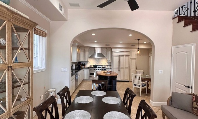 Peninsula Maison | Long Beach Peninsula Vacay Stay steps from the sand and beautiful Bay!
