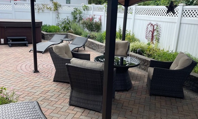 Baldwin Maison | Long Island Family Friendly w/hot tub 15 min from the Beach!